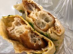 -正宗杂粮煎饼香软鸡蛋饼