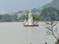 -星湖旅游景区七星岩