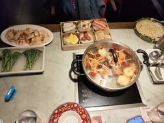 -尚尚仙·酸汤猪手·猪肚鸡火锅(华联万柳购物中心店)