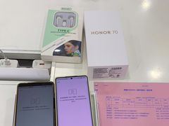 -荣耀授权专卖店(黄浦浙江中路店)