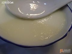 玉椰林--双皮奶的奶皮-玉椰林甜品店(创始店)