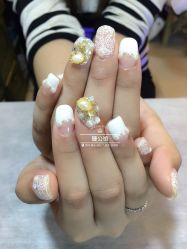 -睫乐园•睫公馆•美睫美甲沙龙