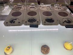 -UNI UNI(环亚凯瑟琳店)