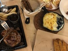 -必胜客(阿罗海店)