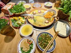 -洱火云南酸菜牛肉火锅(石景山当代商城店)