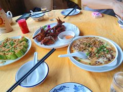 -鲤鱼塘农家山庄