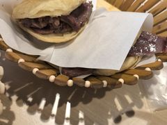 -闫家驴肉老店(华电一校店)