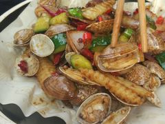 -何师烧烤·香辣蟹·川菜·30年老品牌(太古里旗舰店)