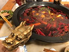 -黄潇洒老火锅(九眼桥宏济巷店)