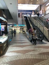 -爱婴室(上海百联中环店)