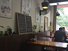 -何太太馄饨面铺(大浒东苑店)