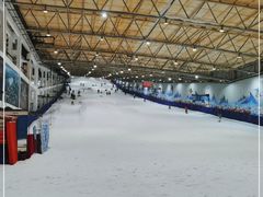 -乔波室内滑雪场