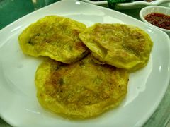 香煎鲮鱼饼-金碧轩粤菜海鲜大酒楼