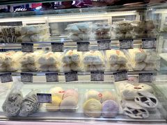 -白玉兰食品甜凤店(合生汇店)