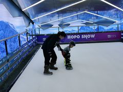 -Hopo Snow 城市滑雪空间(滨江宝龙城店)