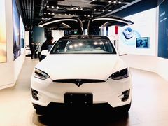 -TESLA 特斯拉(上海太古汇体验店)