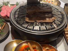 -草家酱蟹炭火烤肉店(珲春南路一店)