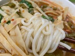 -卓雅桂林米粉