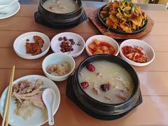 -长寿参鸡汤(朝韩风情街店)