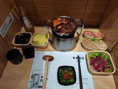 -独食火锅·半米屋台(直营总店)