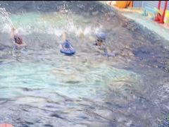 -龙格亲子游泳•水育早教运动中心