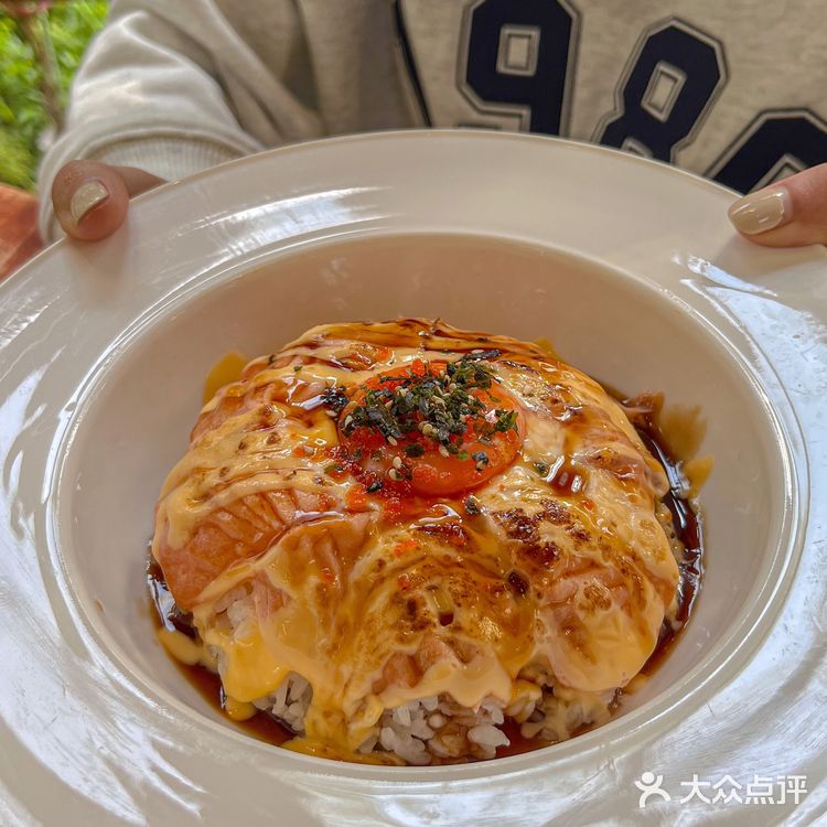 湖州探店｜藏在山里的花园餐厅，美食拍照都超棒