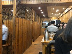 -老东镇啤酒屋海鲜加工·蒸汽海鲜·海鲜烧烤(台东店)