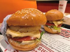 -The Habit Burger Grill 哈比特汉堡(爱琴海店)
