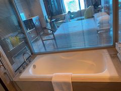 -上海龙之梦万丽酒店