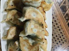 香煎鲜肉韭菜饺-芬芳甜品(东风西路店)
