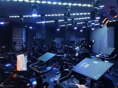 -TANGO LIVEHOUSE动感单车(巴黎春天店)