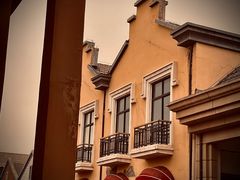 -王府井奥莱临潼小镇(临潼店)