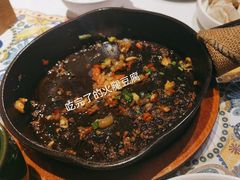 -云海肴·汽锅鸡·云南菜(天山百盛优客店)