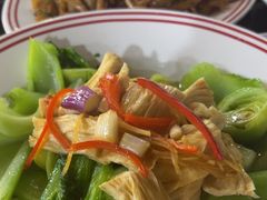 -明本湛江鸡•海鲜小厨(陈家祠店)
