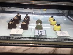 -UNI UNI(环亚凯瑟琳店)