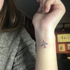 -SNOW TATTOO STUDIO