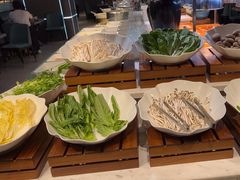 -金滏山烤肉·海鲜·火锅自助餐厅(襄阳万达店)