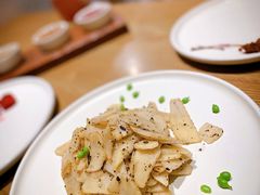 松露酱炒笋尖-小大董·烤鸭(凤凰汇店)