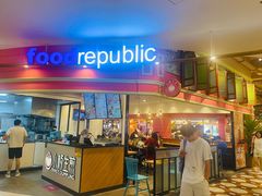 -大食代美食广场(上海中心店)