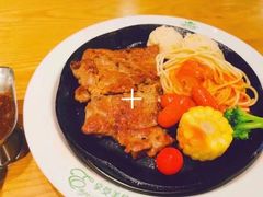 -豪约客牛排(百大奥莱店)