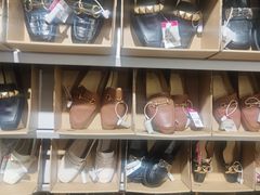 -唯品会(北京国瑞城店)