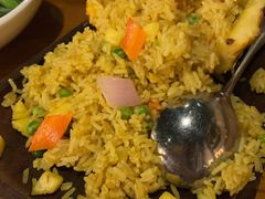 菠萝炒饭-胡桃里音乐酒馆(白云五号T5 MALL店)