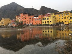 -百里峡七彩艺术小镇