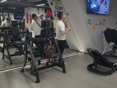 -超鹿运动(达信大厦店)