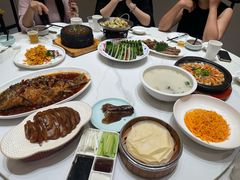 -梅利汴京烤鸭•开封豫菜地标店(东大街店)