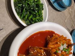 -月枫江南小馆(绿地缤纷广场店)