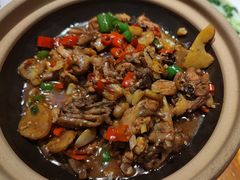 -琥珀老六龙虾(四里河店)