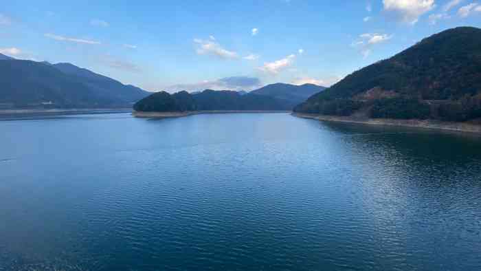 皎口水库-"皎口水库的水快干了!临近开学前带小朋友去.