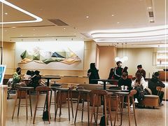 大堂-星巴克臻选(上海陆家嘴中心店)