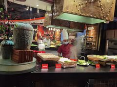 -四海一家自助餐(益田假日广场店)